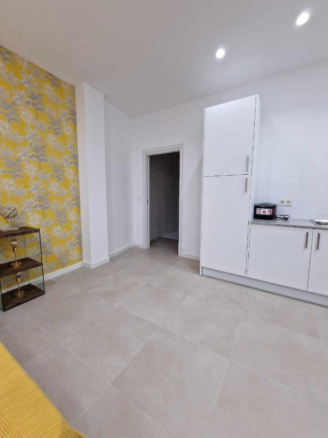 Moderno Apartamento 3 En Calle Marmoles Málaga Exterior foto